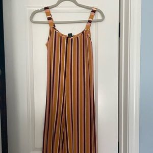 Sleeveless, cropped pant Jumpsuit with tags size small